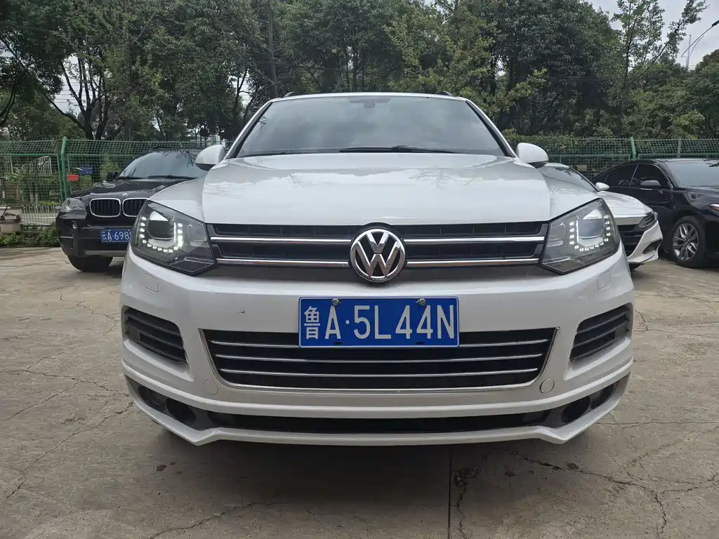 Volkswagen Touareg R-Line Luxury Type, фото 2