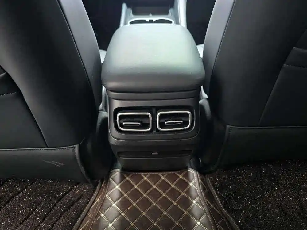 Roewe D7 2023 DMH 125km