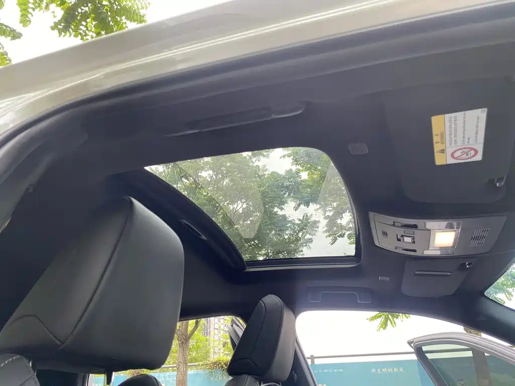 Lexus UX — миниатюра 9