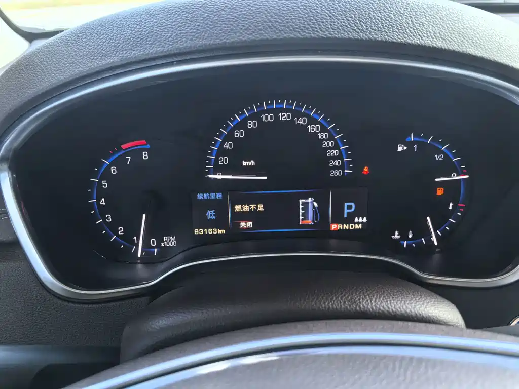 Cadillac SRX — миниатюра 10