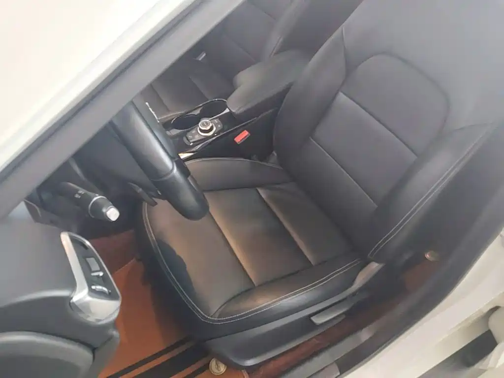 Infiniti QX30 — миниатюра 15