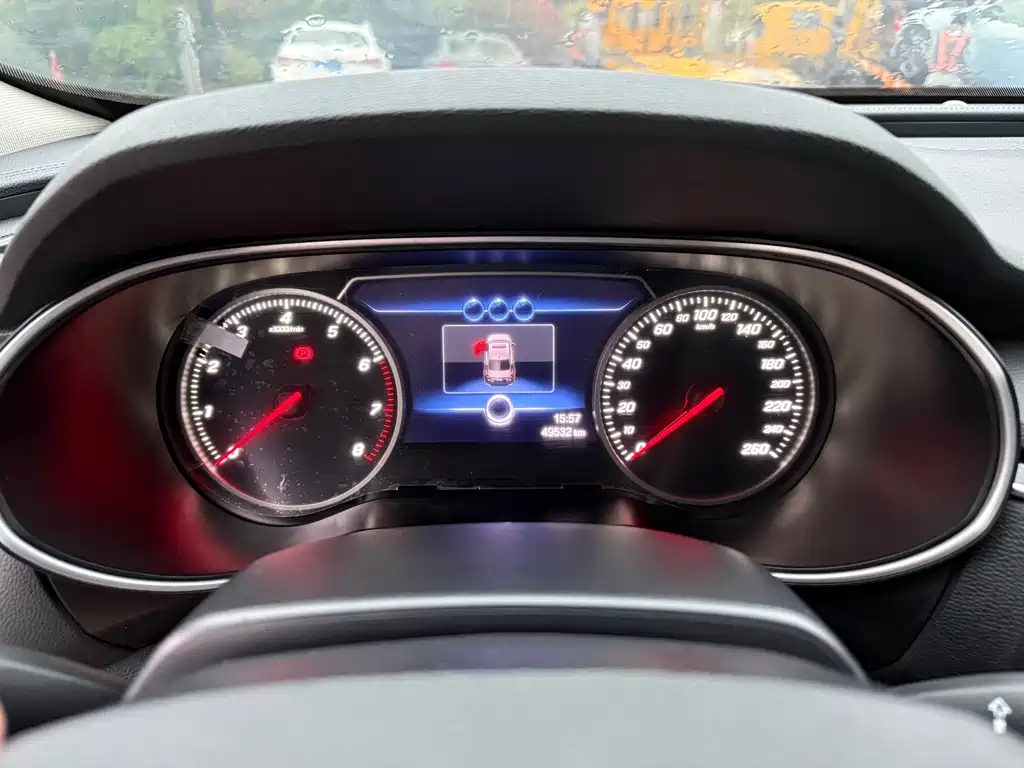 Hongqi Hongqi H5 - фото 7