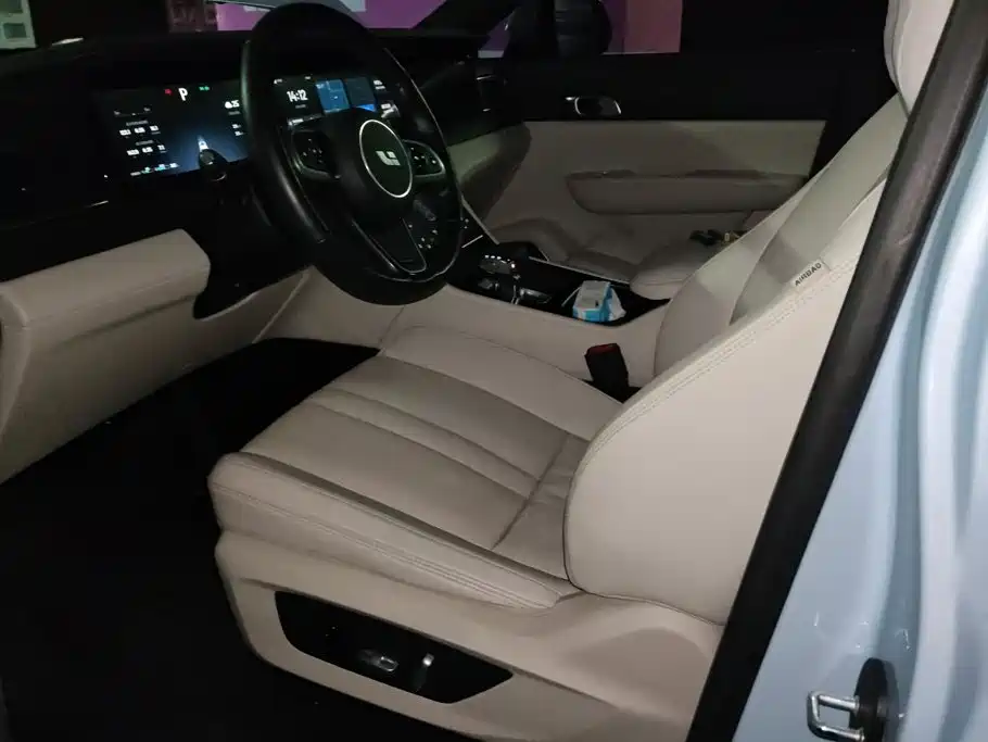 Li Auto Li ONE — миниатюра 9
