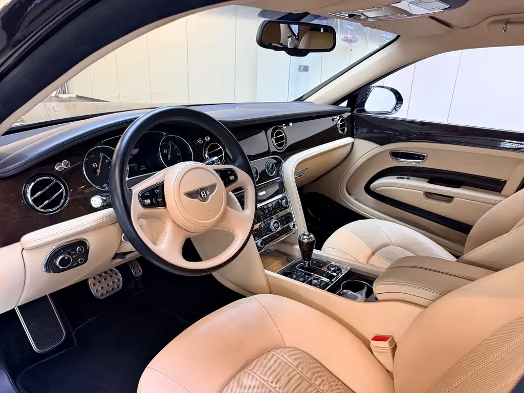 Bentley Mulsanne — миниатюра 10