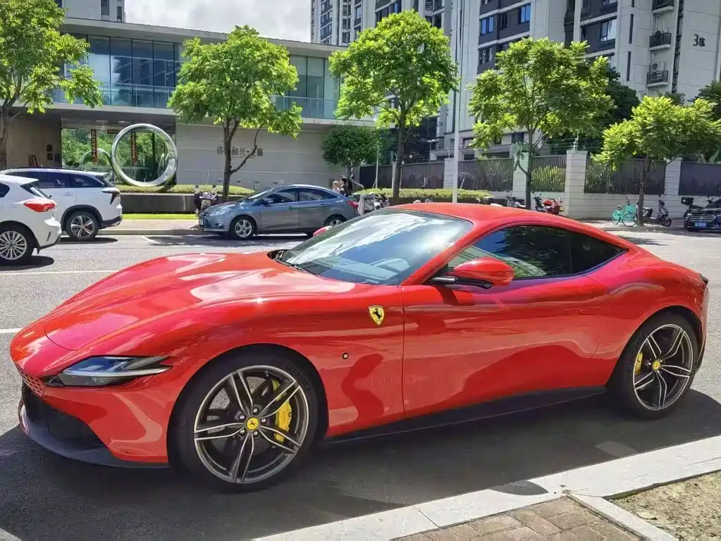 Ferrari Roma — миниатюра 2