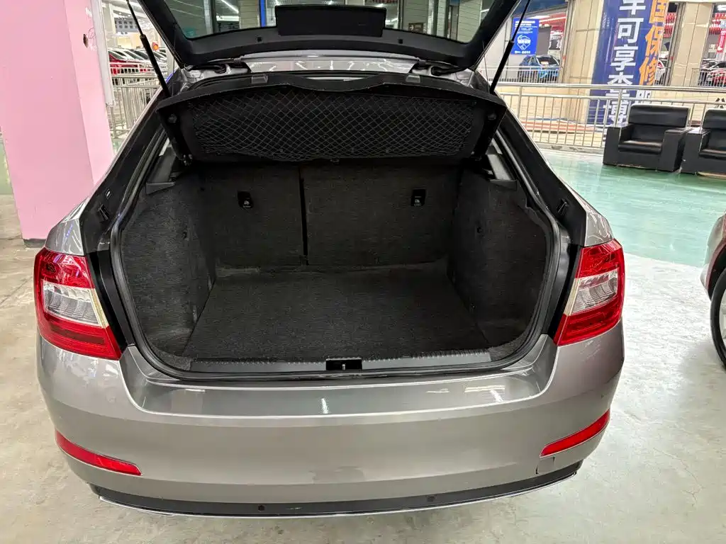 Skoda Octavia — миниатюра 6