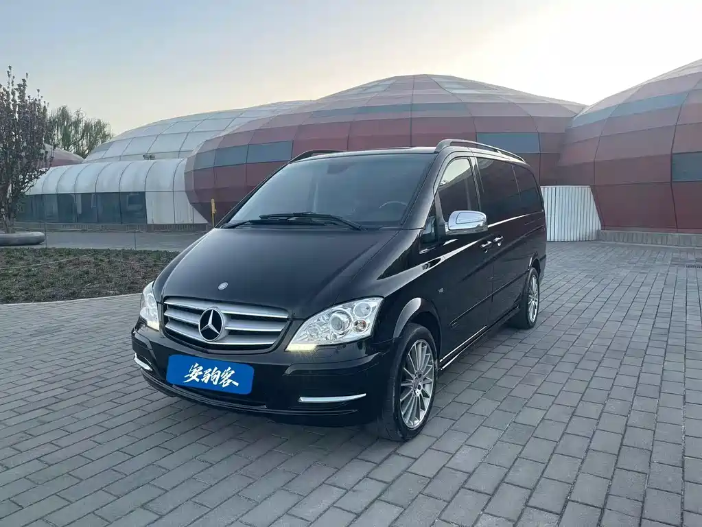 Mercedes-Benz Viano 2012