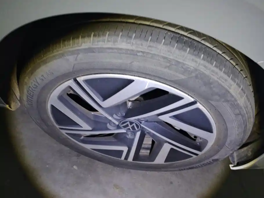 Volkswagen Sagitar — миниатюра 6