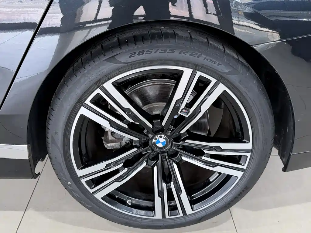 BMW 7 Series 7 2023 740Li Lead M Sport