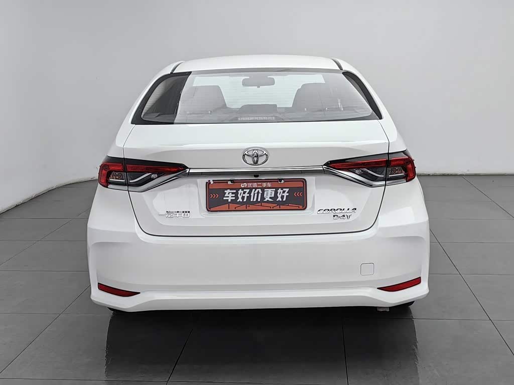 Toyota Corolla 1.2 л 2024 г. Белый, пробег 12100 км