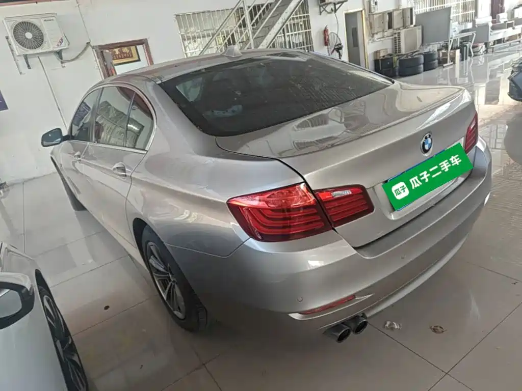 BMW 5 Series — миниатюра 5