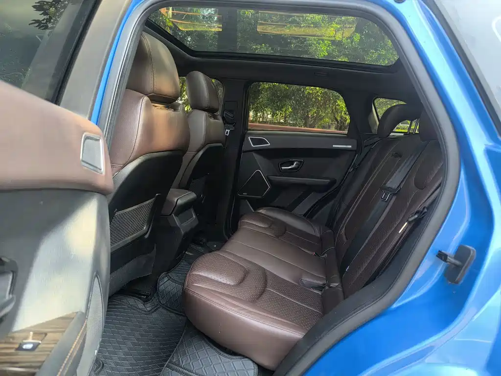 Landwind Landwind X7 — миниатюра 8