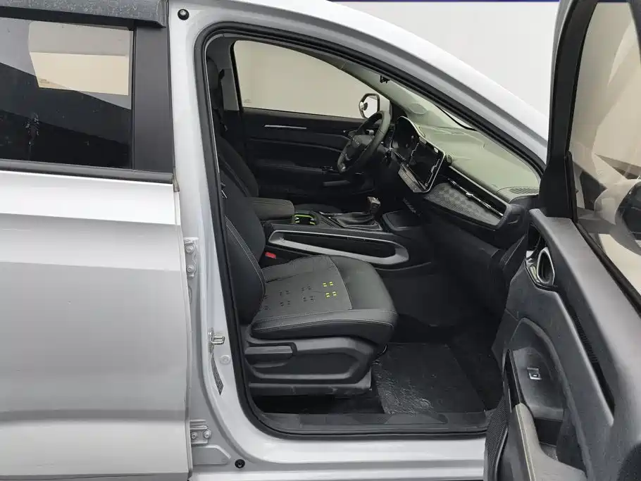 Baojun RM-5 — миниатюра 8