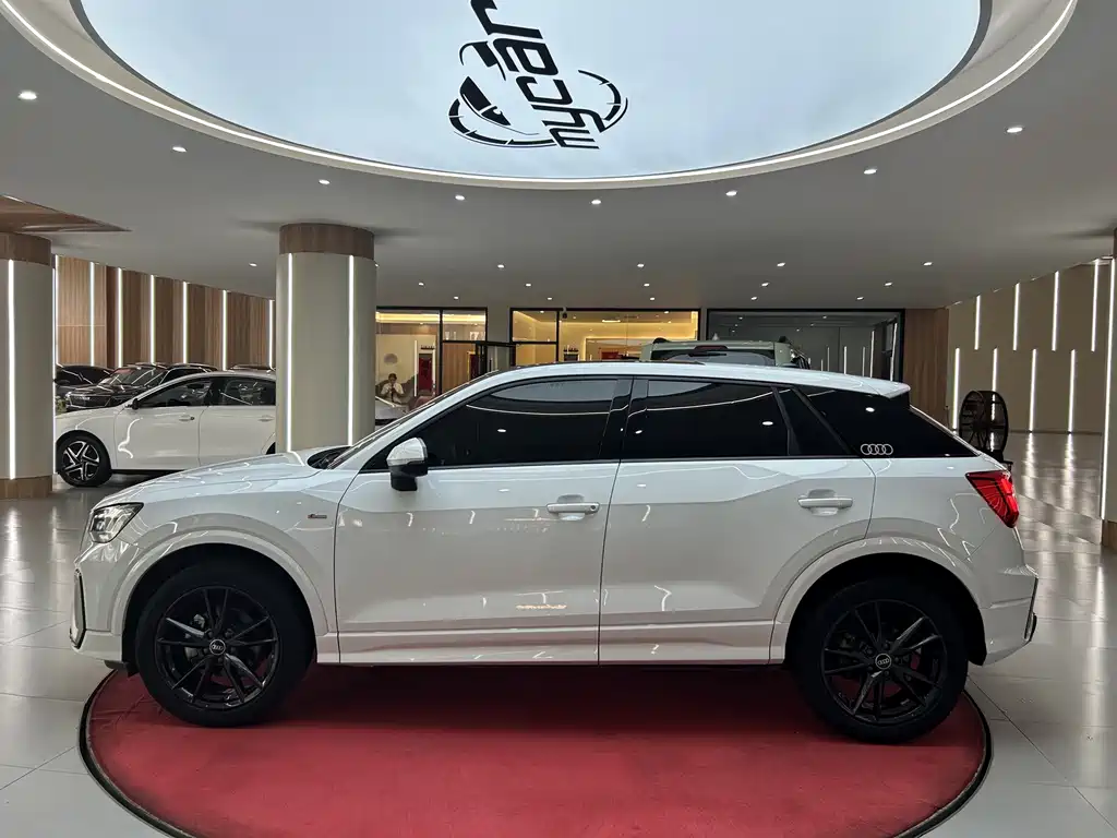 Audi Q2L — миниатюра 8