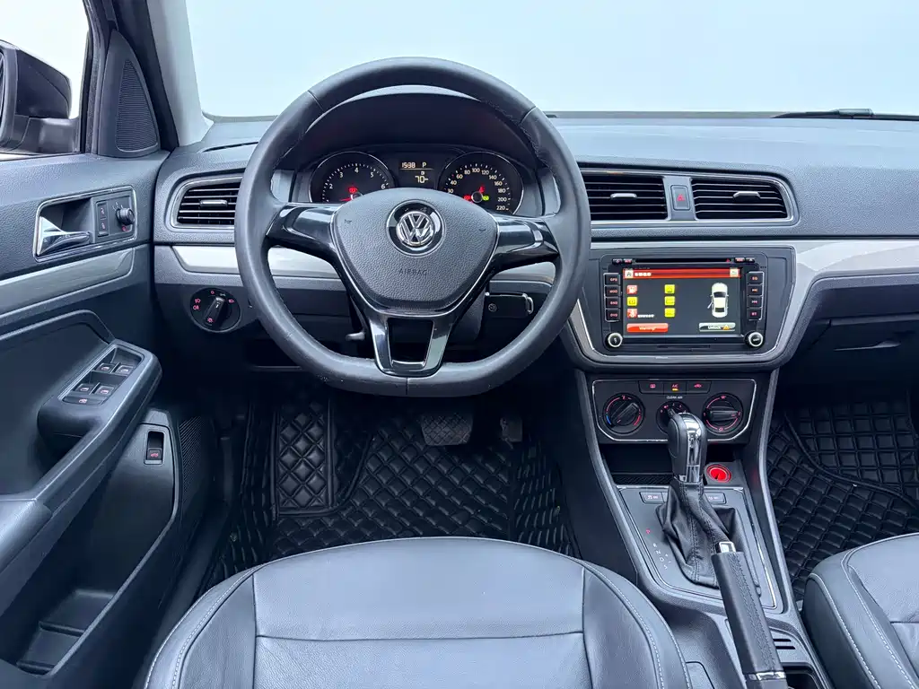 Volkswagen Lavida — миниатюра 11