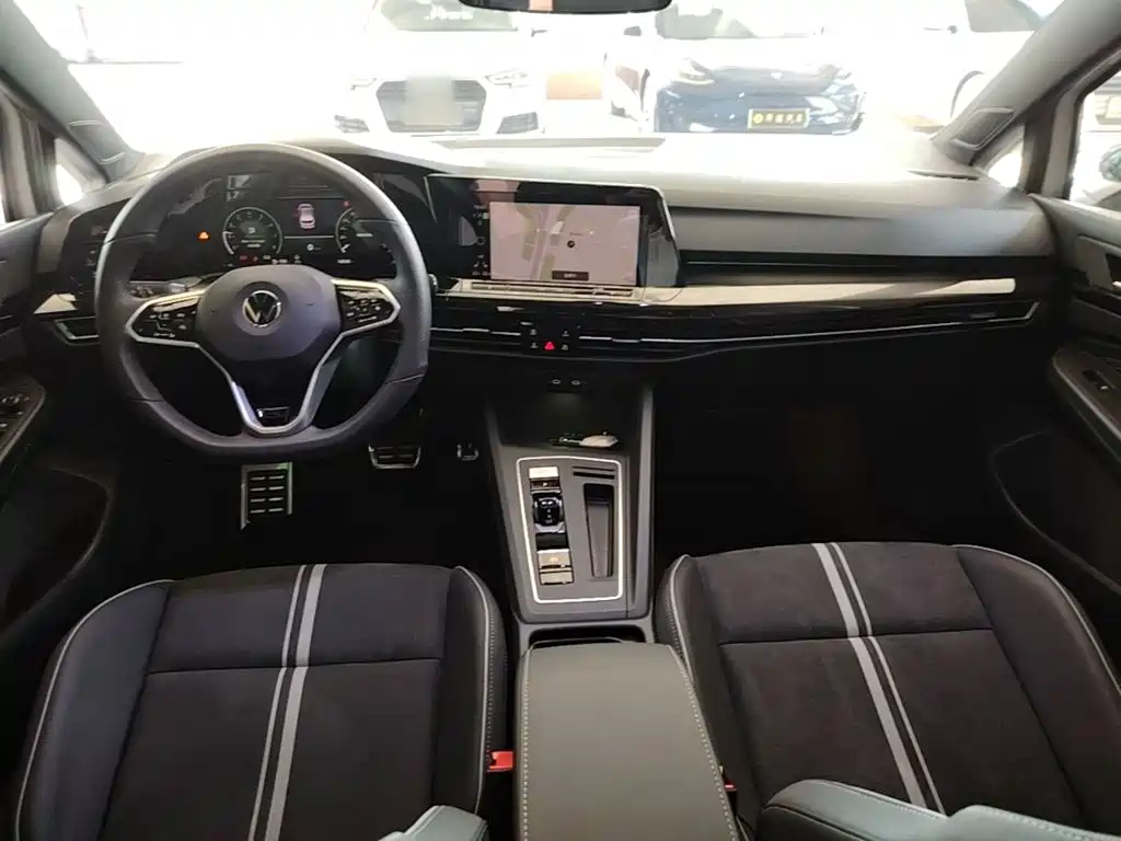 Volkswagen Golf — миниатюра 10