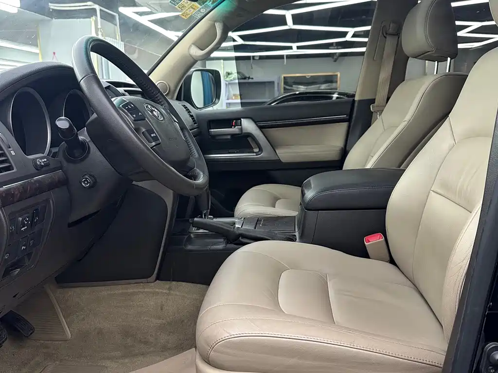 Toyota Land Cruiser — миниатюра 4
