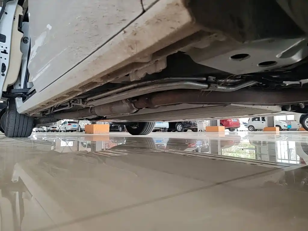 Buick GL8 Hybrid — миниатюра 21