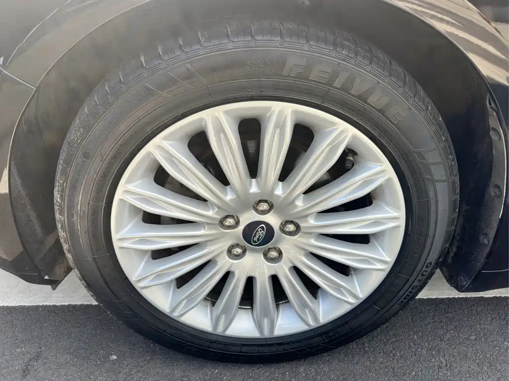 Ford Mondeo — миниатюра 24