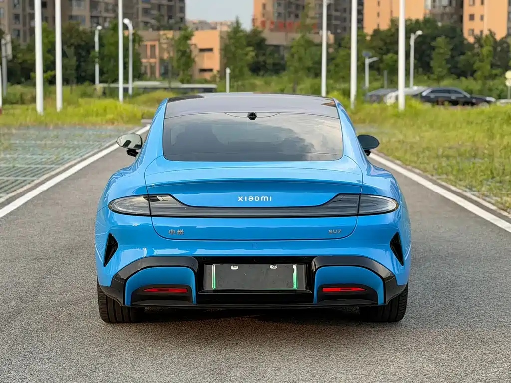 Xiaomi SU7 — миниатюра 8
