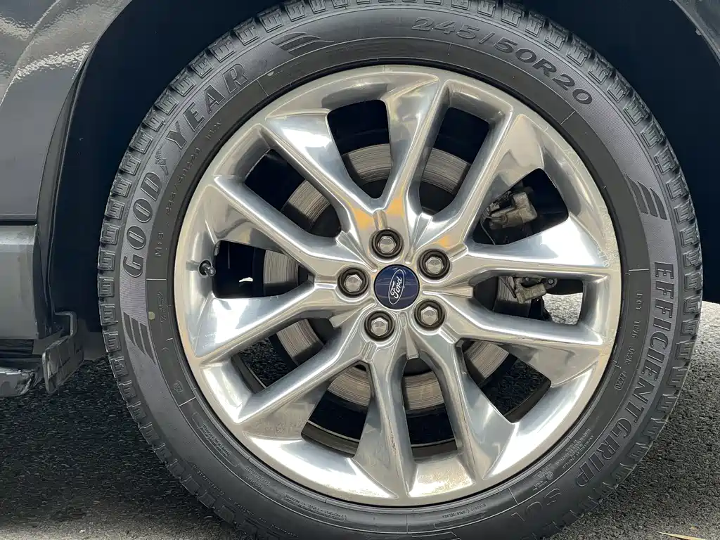 Ford Edge — миниатюра 17