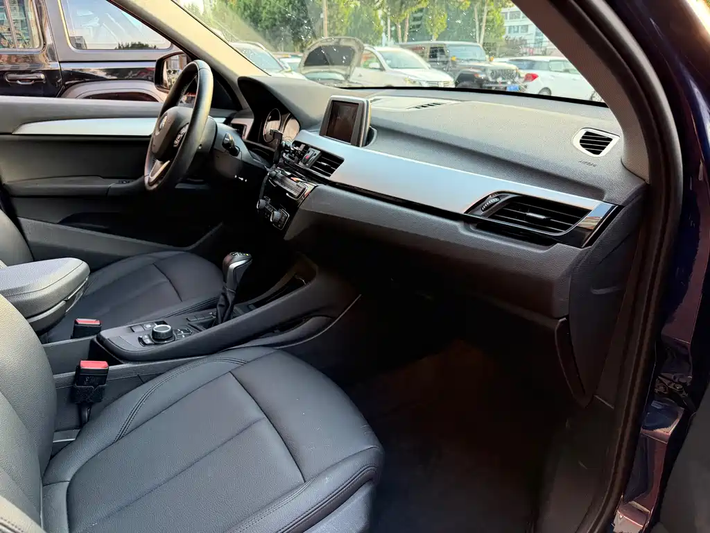 BMW X1 — миниатюра 13