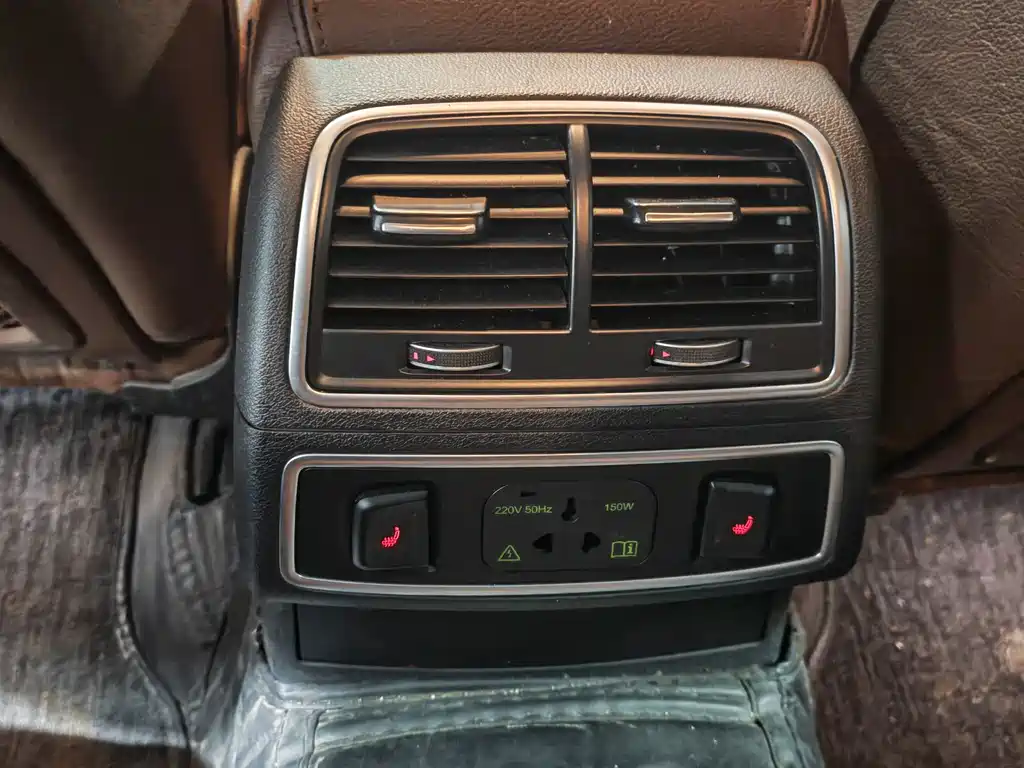 Audi A6L — миниатюра 7