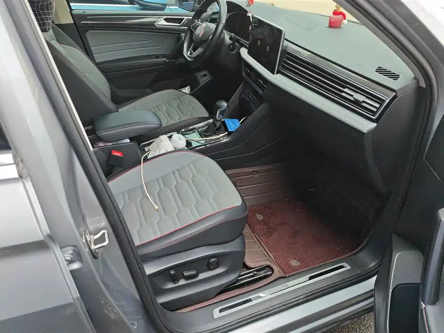 Volkswagen Tiguan L L 2022 330TSI AT R-Line Flagship