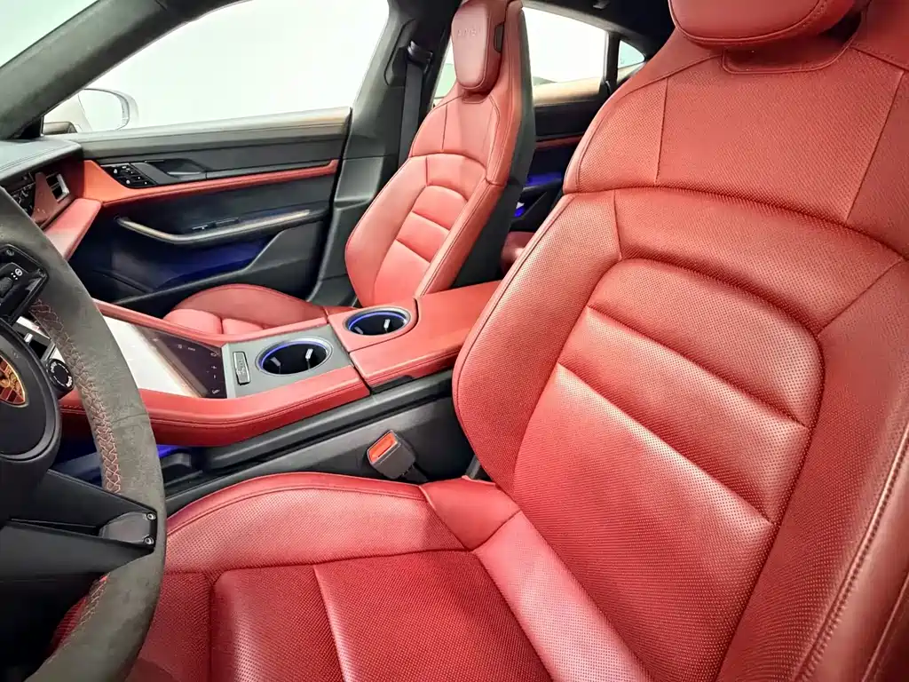 Porsche Taycan — миниатюра 6