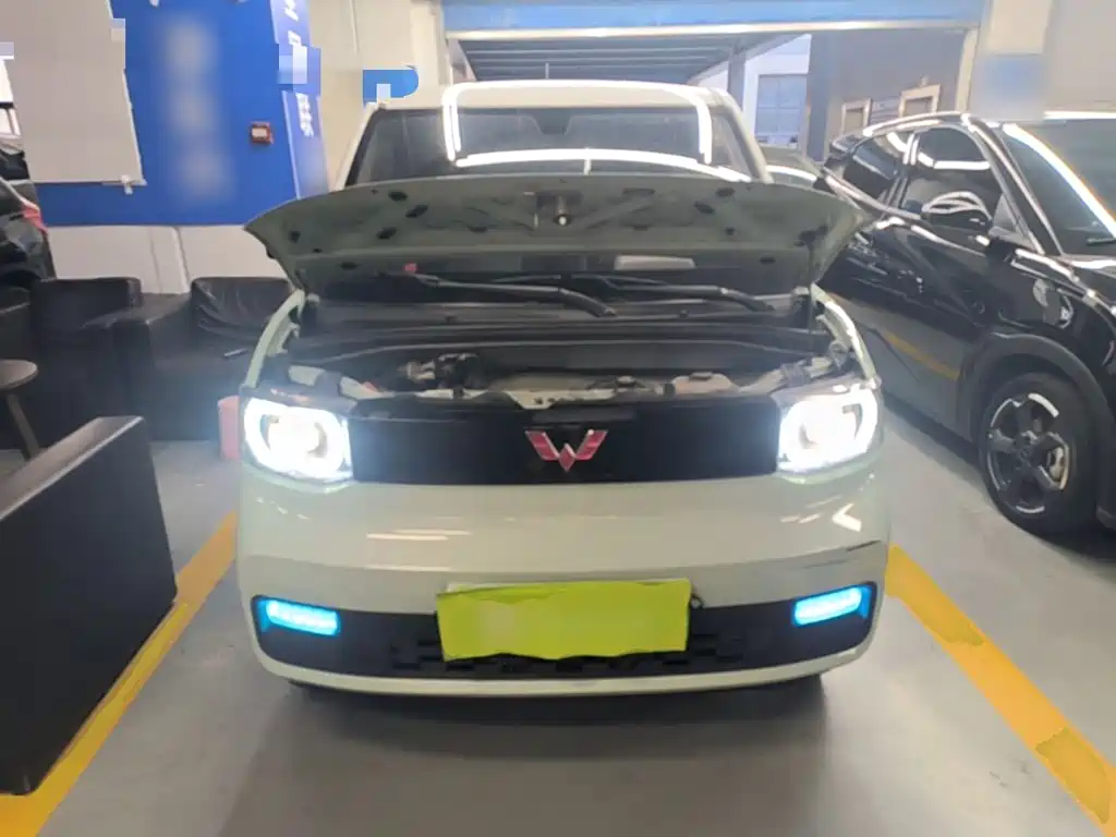 Wuling MINIEV — миниатюра 20