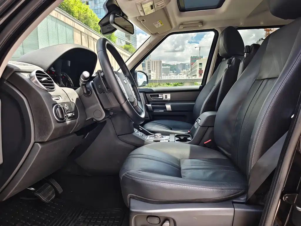 Land Rover Discovery 2016 3.0 SC SE