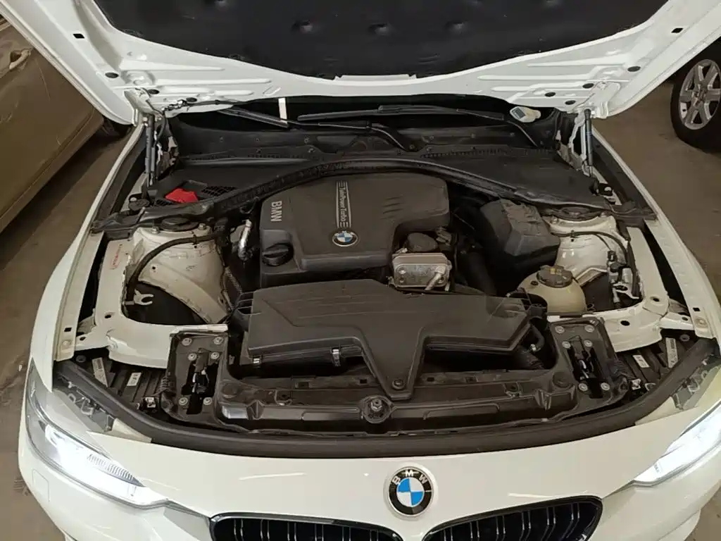 BMW 3 Series — миниатюра 20