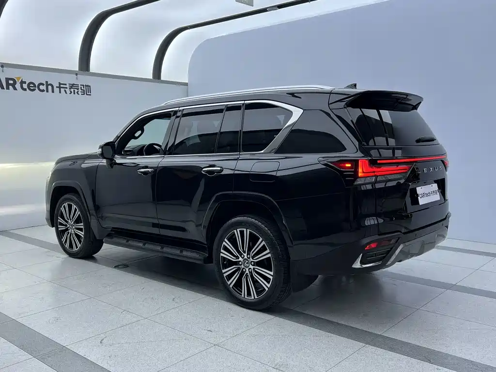 Lexus LX — миниатюра 6