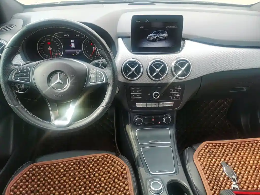 Mercedes-Benz B-Class — миниатюра 10