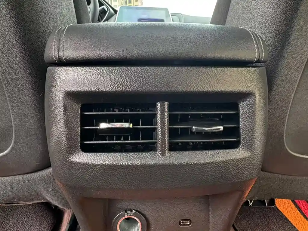 Cadillac CT5 — миниатюра 19
