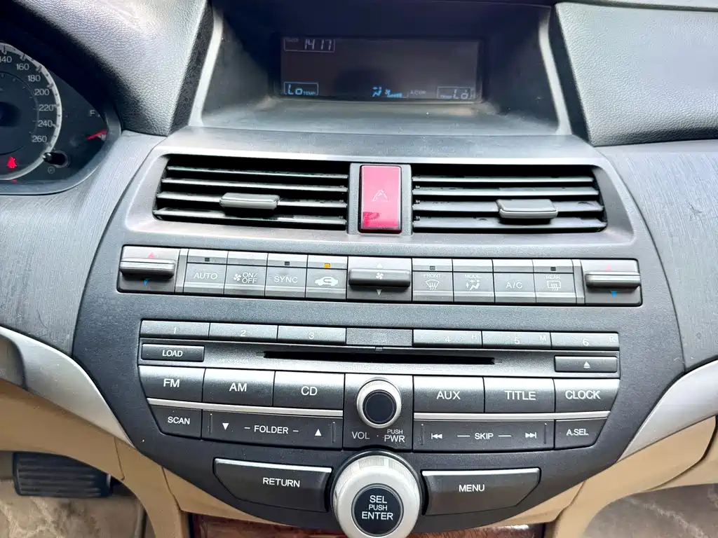 Honda Accord — миниатюра 11