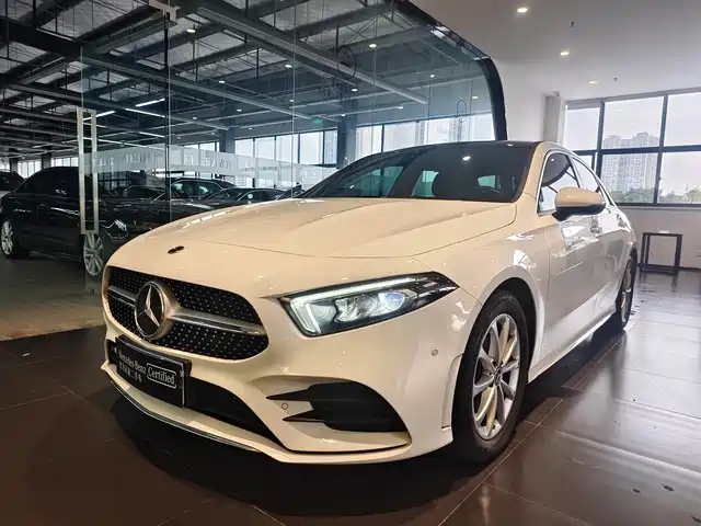 MERCEDES-BENZ  A CLASS
