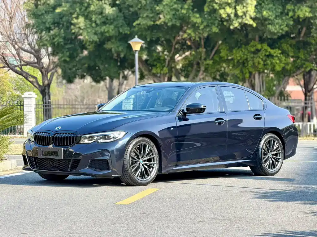 BMW 3 Series 2021