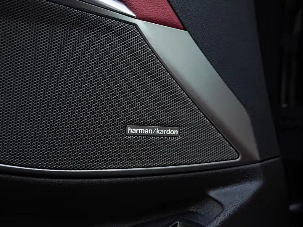 BMW 3 Series — миниатюра 12
