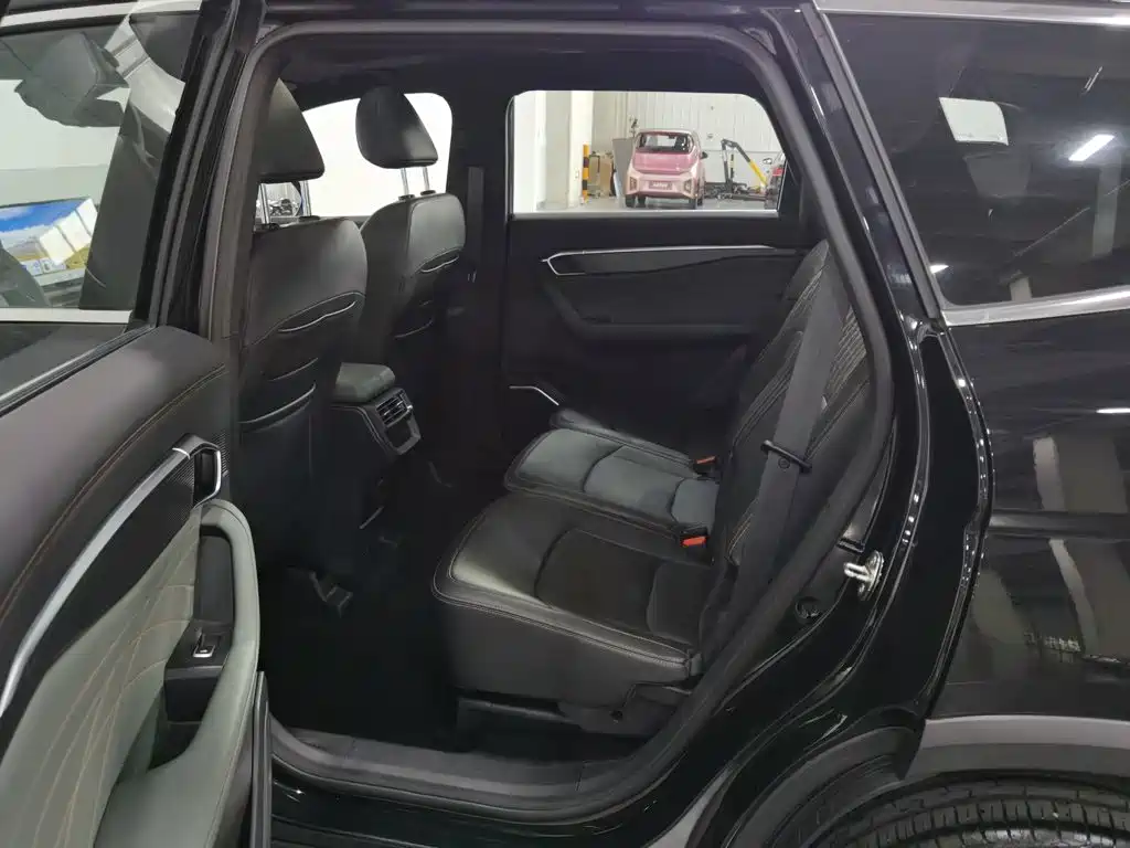 Geely Haoyue L — миниатюра 15