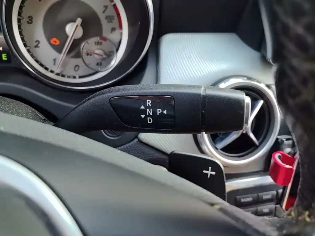Mercedes-Benz GLA — миниатюра 14