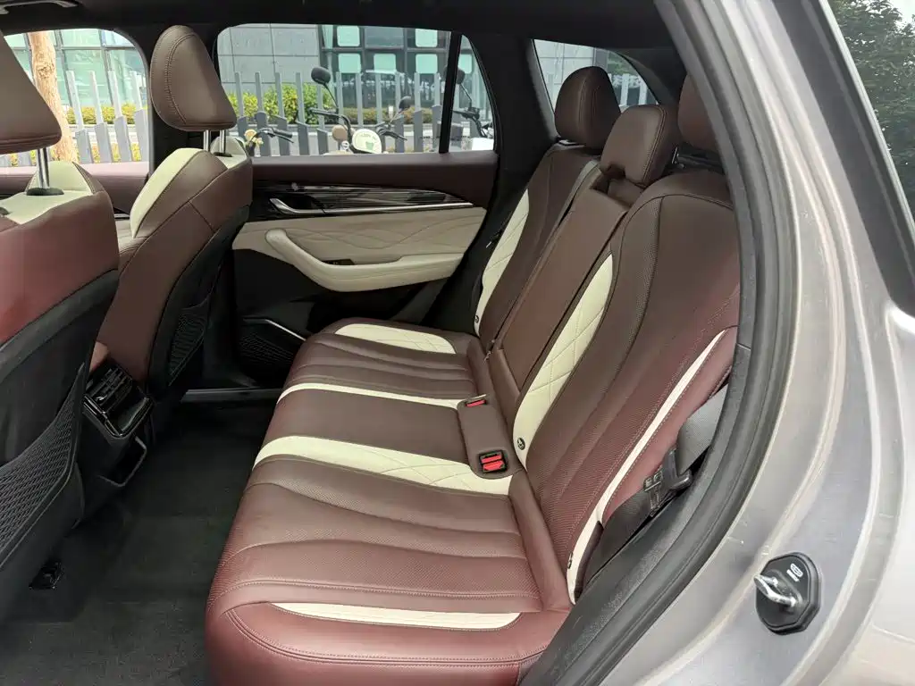 Geely Xingyue L — миниатюра 12
