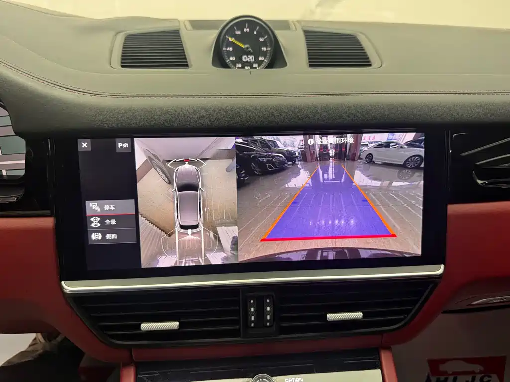 Porsche Cayenne Hybrid — миниатюра 14