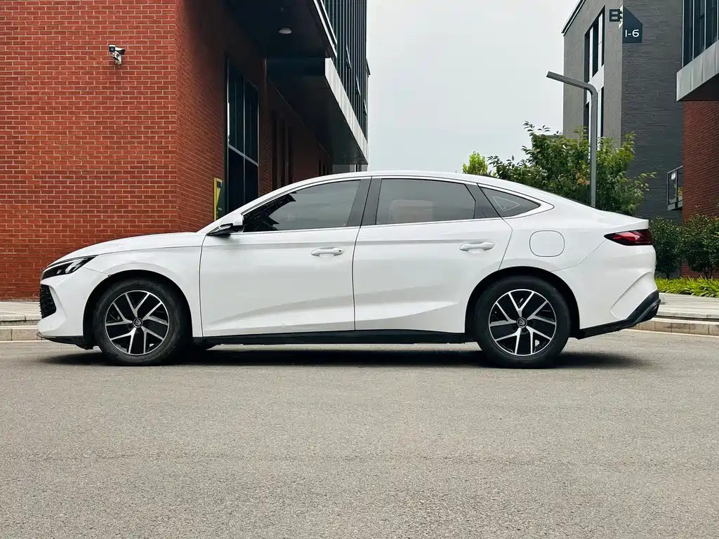 BYD Qin L — миниатюра 8