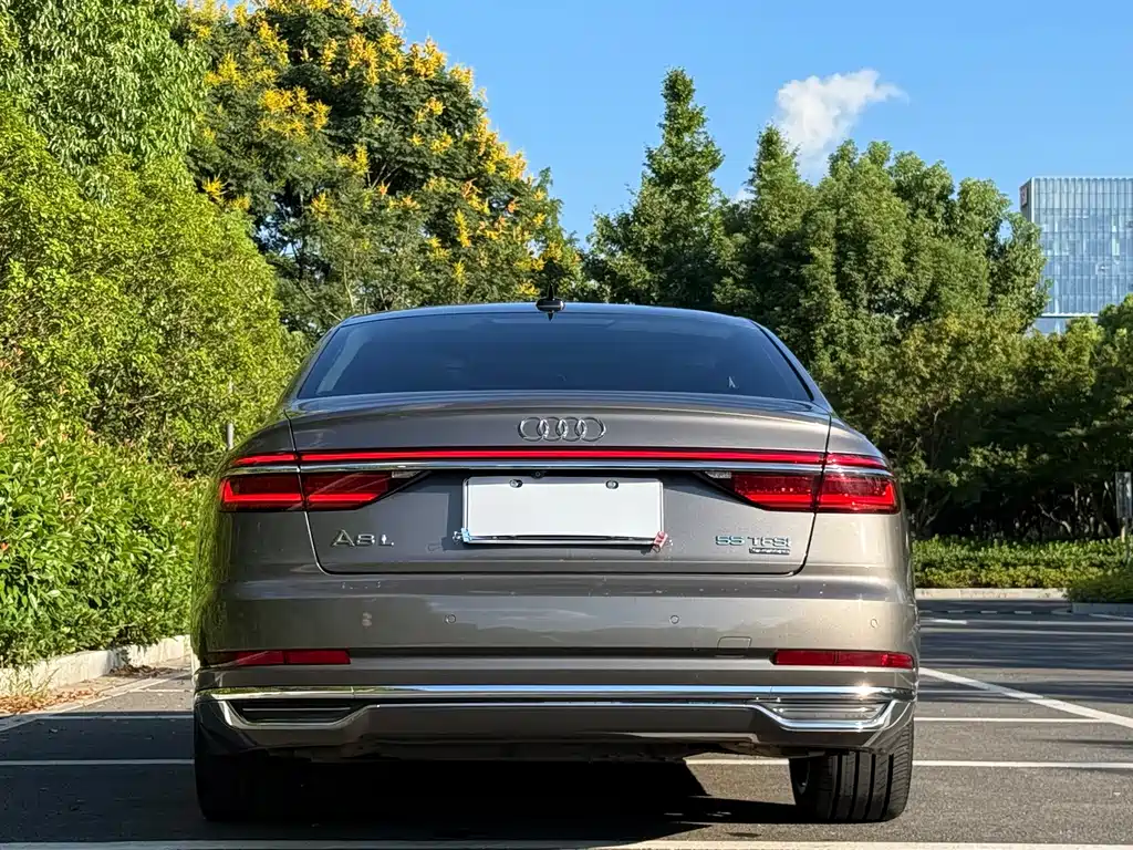 Audi A8 — фотографии объявления, Фото 5