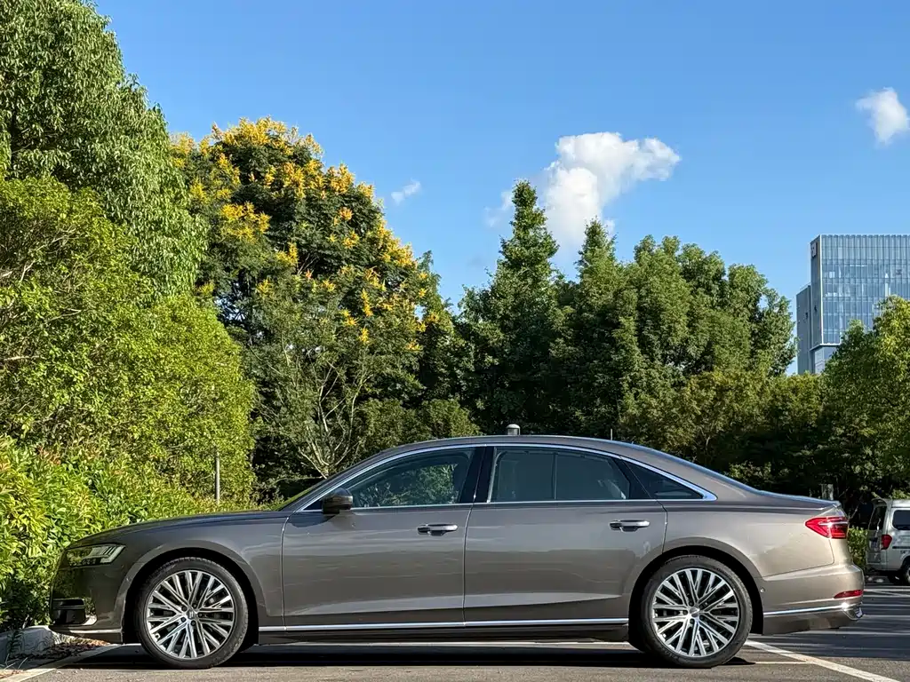 Audi A8 — фотографии объявления, Фото 4