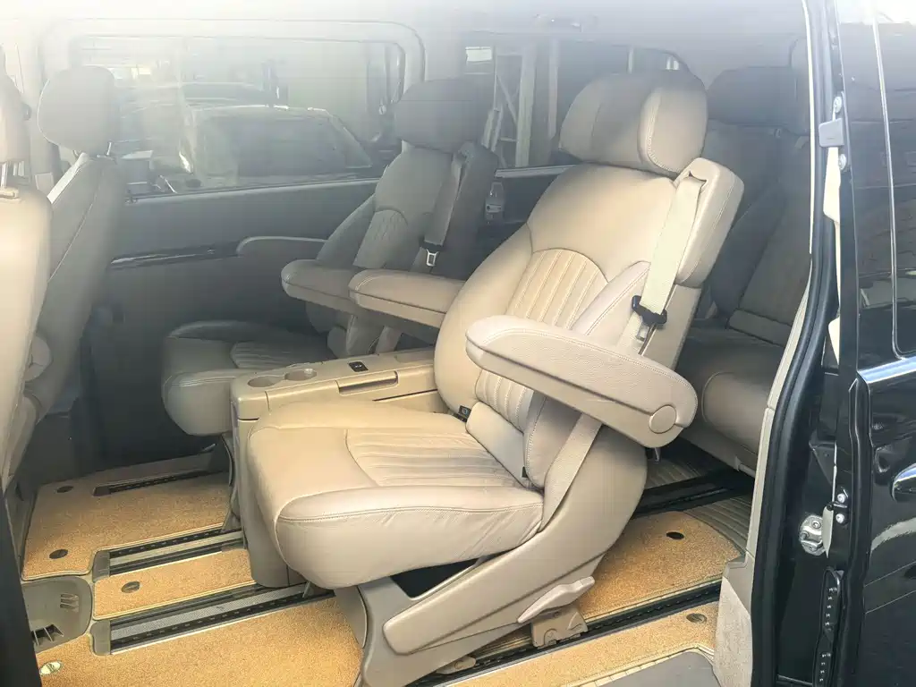 Mercedes-Benz Viano — миниатюра 11