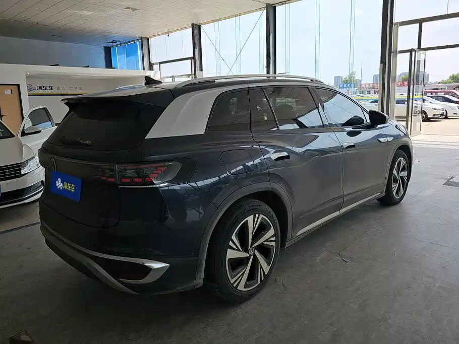 Volkswagen ID.6 Crozz — миниатюра 2