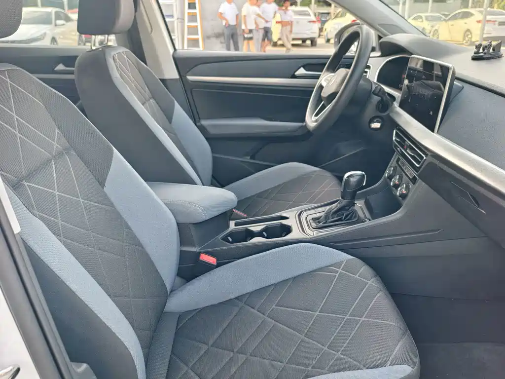 Volkswagen Lavida — миниатюра 8