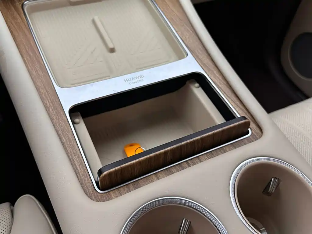 AITO AITO M7 — миниатюра 16